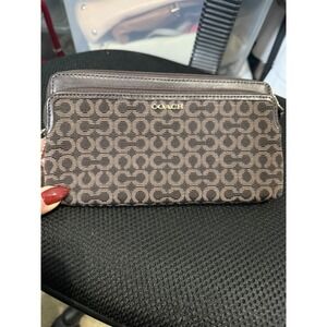 Coach Madison Brown Double‎ Zipper Wristlet